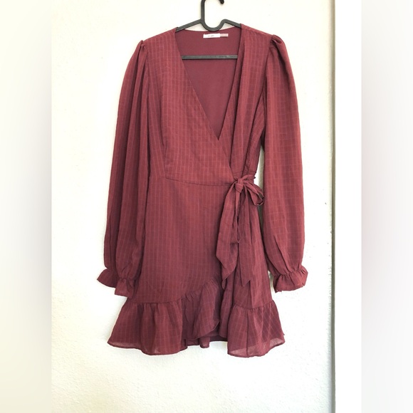 c Dresses & Skirts - Mi Ami Wine Long Sleeve Wrap Dress
